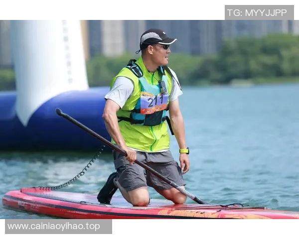 竞技SUP运动:新兴水上运动的挑战与发展前景探析 竞技SUP运动:新兴水上运动的挑战与发展前景探析